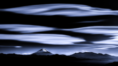 【雲の流れが柔らかくスイングするジャズののよう】、[HP] https://www.takashi-artfuji.com
[FB Page] https://www.facebook.com/Takashi.ArtFuji/